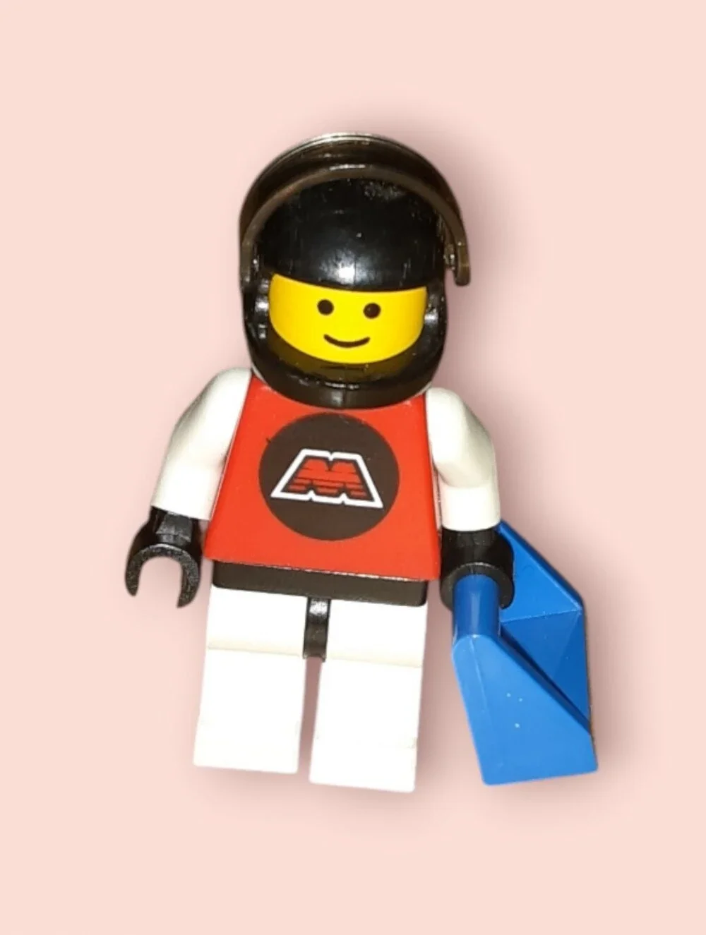 Vintage LEGO Tron Spaceman Minifigure Classic Space Astronaut Figure